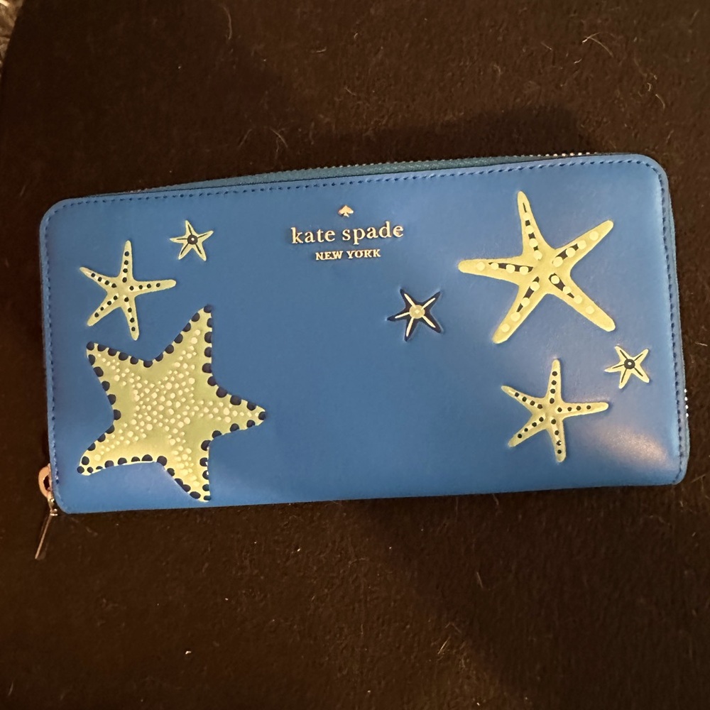 EUC Kate spade.  Starfish long body zip wallet. Novelty. Shore thing. Rare
